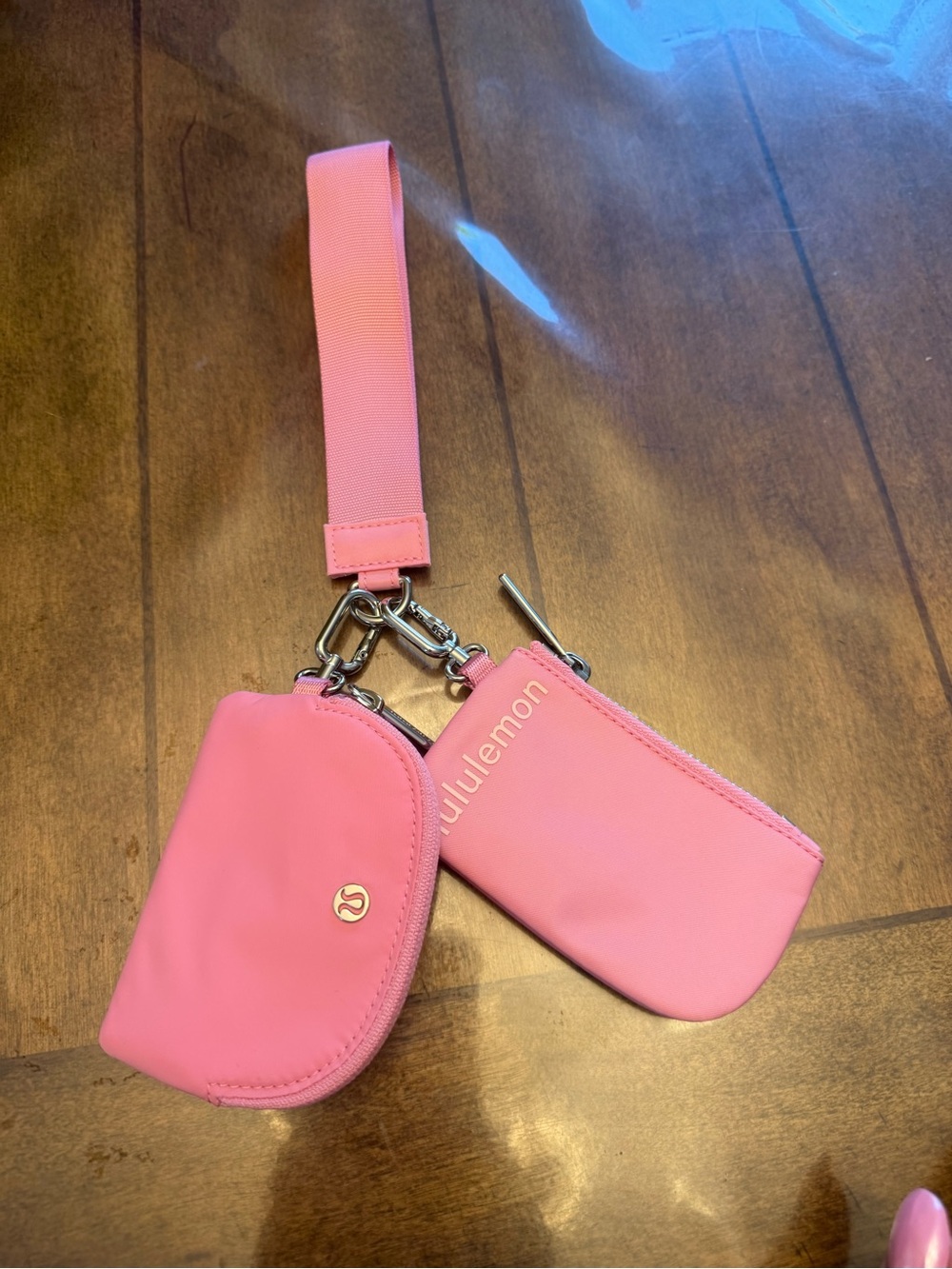 *NWOT*lululemon athletica Pink Wristlet